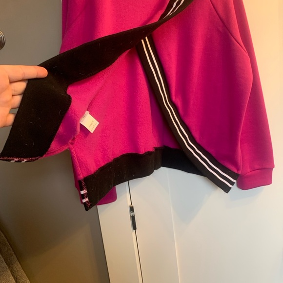 Rachel Roy NWT pink/fuschia open back sweater, Medium - Picture 5 of 6